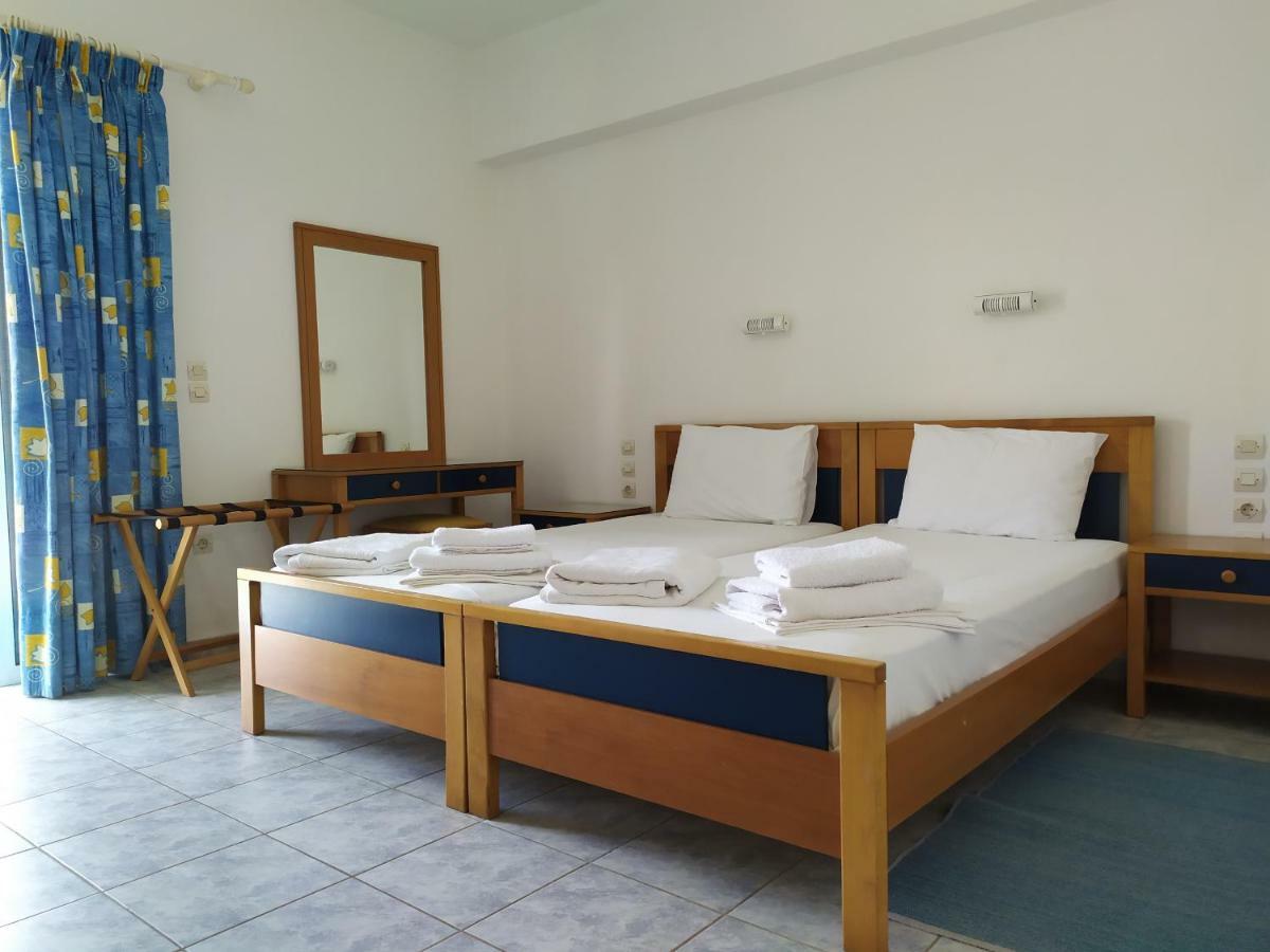 Makinia Beach Nafpaktos Luaran gambar
