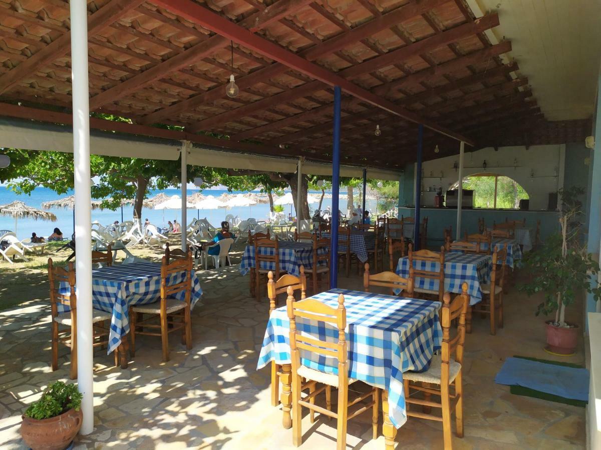 Makinia Beach Nafpaktos Luaran gambar